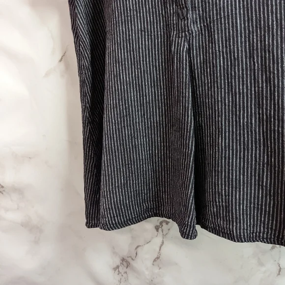 SALE LIMITED TIME Flax Top Short Sleeve Stripe Black Linen Tunic Lagenlook - Picture 9 of 13
